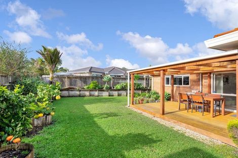 Photo of property in 27 Gendo Avenue, Henderson, Auckland, 0612