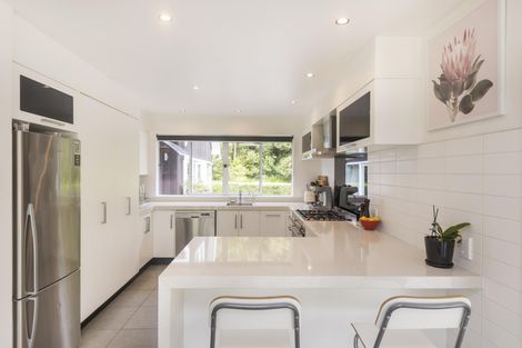 Photo of property in 212 Polson Hill Drive, Aokautere, Palmerston North, 4471
