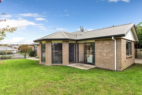 Photo of property in 15 Arundel Place, Nawton, Hamilton, 3200
