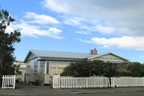 Photo of property in 2 Mcvay Street, Napier South, Napier, 4110