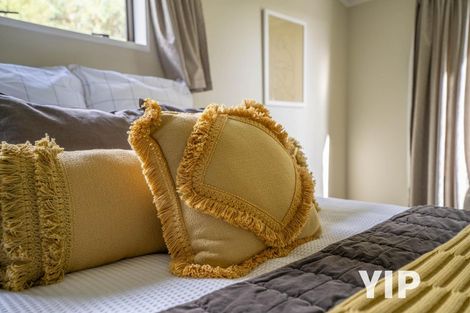 Photo of property in 30 Guadeloupe Crescent, Grenada Village, Wellington, 6037