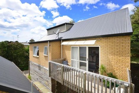 Photo of property in 98b Verran Road, Birkdale, Auckland, 0626