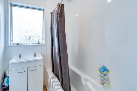 Photo of property in 248 Flaxmere Avenue, Flaxmere, Hastings, 4120