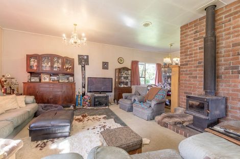 Photo of property in 2966 State Highway 2, Waipukurau, 4281