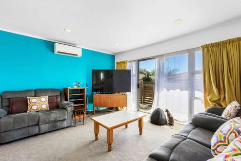 Photo of property in 2/46 Takanini Road, Takanini, 2112