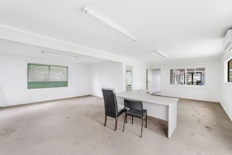 Photo of property in 1210 Alfriston Road, Alfriston, Manurewa, 2576