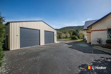 Photo of property in 310 Tirohanga Road, North Taieri, Mosgiel, 9092