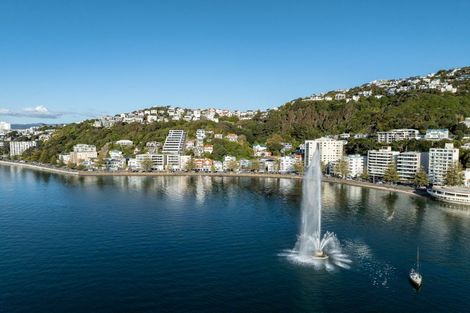 Photo of property in 2/308 Oriental Parade, Oriental Bay, Wellington, 6011