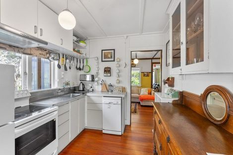 Photo of property in 59 Tutere Street, Waikanae Beach, Waikanae, 5036