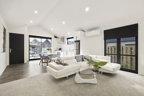 Photo of property in 22 Huxley Place, Lake Hayes, Queenstown, 9304