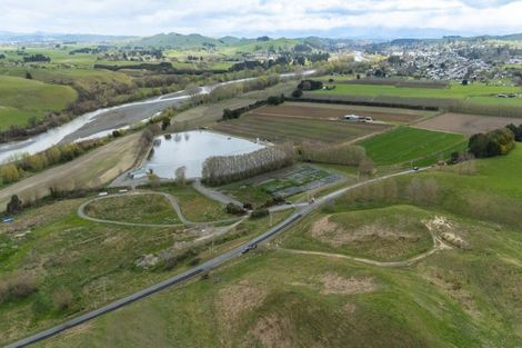 Photo of property in 209 Pourerere Road, Waipawa, 4271