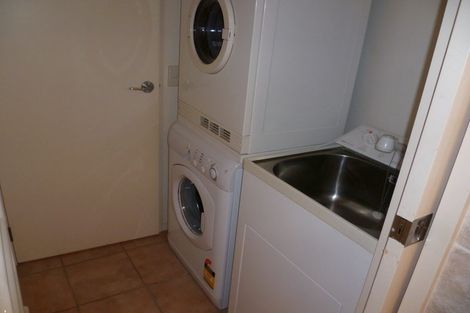 Photo of property in Maddison Apartments, 2/6g Queen Street, Palmerston North, 4410