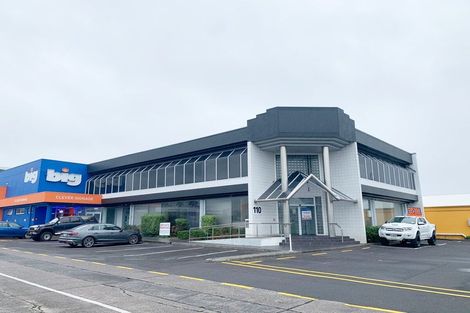 Photo of property in 110 Wairau Road, Oakura, 4314