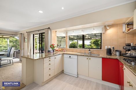 Photo of property in 35 Links View Drive, Omokoroa, 3114
