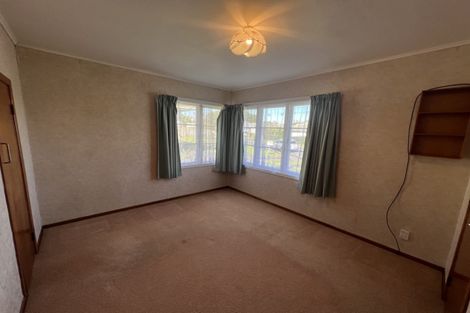 Photo of property in 7 Norma Avenue, Te Atatu South, Auckland, 0610