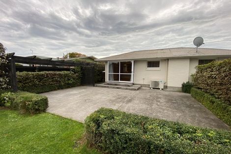 Photo of property in 8 Yardley Street, Avonhead, Christchurch, 8042