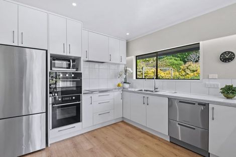 Photo of property in 8 Terrylyn Drive, Hillcrest, Auckland, 0627