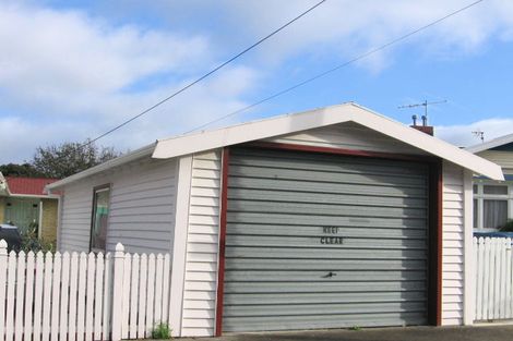 Photo of property in 29 Hautana Square, Woburn, Lower Hutt, 5010