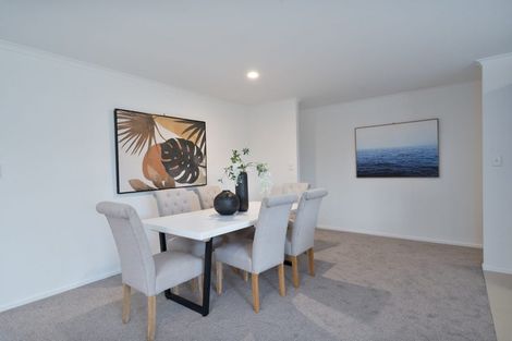 Photo of property in 4 Shiraz Place, Henderson, Auckland, 0612