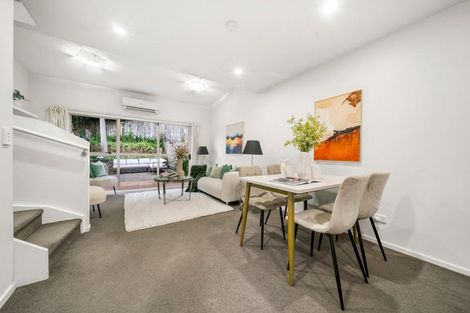 Photo of property in 3/206 Manuka Road, Bayview, Auckland, 0629