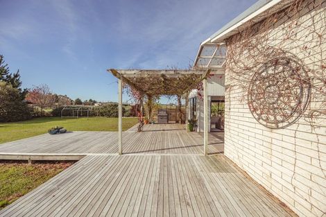 Photo of property in 93 Cemetery Road, Sanson, Palmerston North, 4479