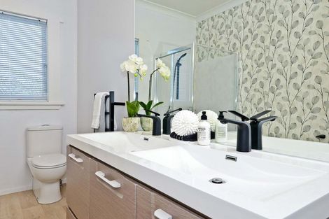 Photo of property in 11 Walsh Street, Forest Lake, Hamilton, 3200