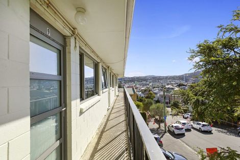 Photo of property in 4u9 Derby Street, Mount Victoria, Wellington, 6011
