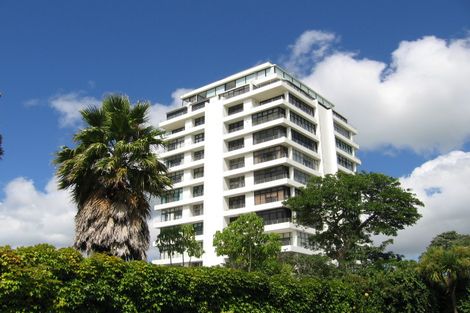 Photo of property in 54/45 Stanley Point Road, Stanley Point, Auckland, 0624