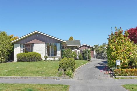 Photo of property in 23 Talltree Avenue, Avonhead, Christchurch, 8042