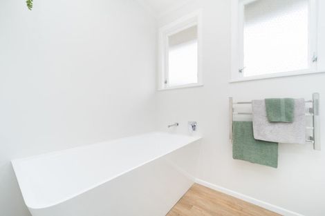 Photo of property in 49 Pitama Road, Awapuni, Palmerston North, 4412