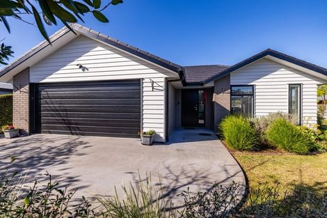 Photo of property in 15 Admiralty Drive, Haruru, 0204