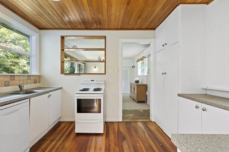 Photo of property in 6 Muri Road, Pukerua Bay, 5026