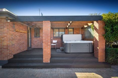 Photo of property in 10 Evatt Street, Bryndwr, Christchurch, 8053