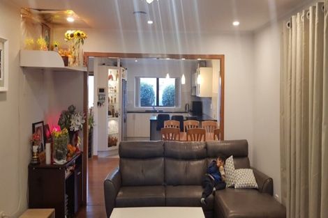 Photo of property in 1/5 Esperanto Road, Papatoetoe, Auckland, 2025