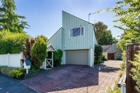 Photo of property in 8 Guinness Crescent, Ilam, Christchurch, 8041
