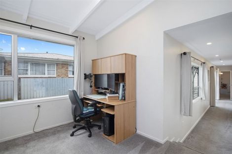 Photo of property in 75 Kitchener Road, Waiuku, 2123