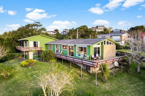 Photo of property in 14 Vipond Road, Stanmore Bay, Whangaparaoa, 0932