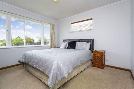 Photo of property in 6 Maui Street, New Lynn, Auckland, 0600