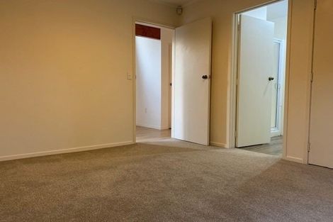 Photo of property in 3 Fayette Place, Te Atatu South, Auckland, 0610