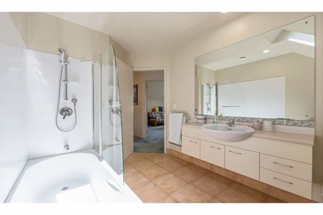 Photo of property in 13k Eban Avenue, Hillcrest, Auckland, 0627