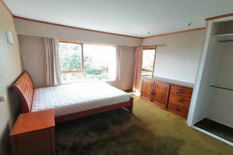 Photo of property in 118 Pupuke Road, Hillcrest, Auckland, 0627