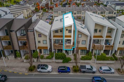 Photo of property in 17 Kanuka Road, Hobsonville, Auckland, 0616