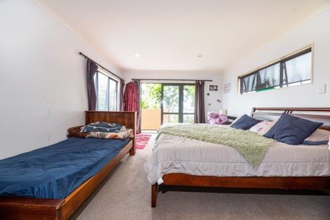 Photo of property in 21 Samara Place, Clendon Park, Auckland, 2103