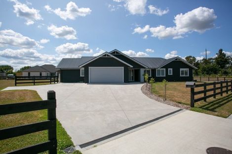 Photo of property in 51 Mike Smith Drive, Cambridge, 3434