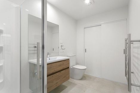 Photo of property in 5 Maraeariki Avenue, Orewa, 0931