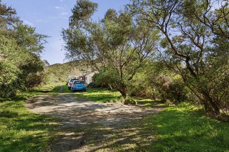 Photo of property in 8 Mount Cecil Road, Moonshine Valley, Porirua, 5381
