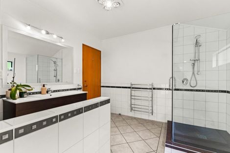 Photo of property in 16a Churchill Drive, Taradale, Napier, 4112