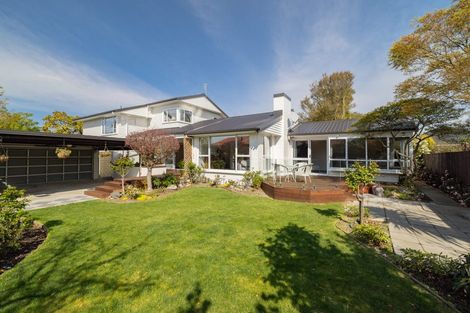 Photo of property in 73 Grahams Road, Burnside, Christchurch, 8041