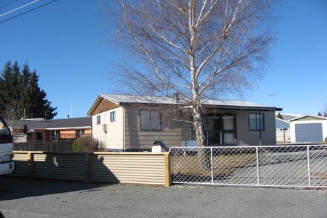 Photo of property in 15 Omahau Crescent, Twizel, 7901