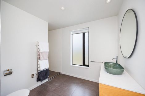 Photo of property in 297 Fitzherbert Avenue, West End, Palmerston North, 4410